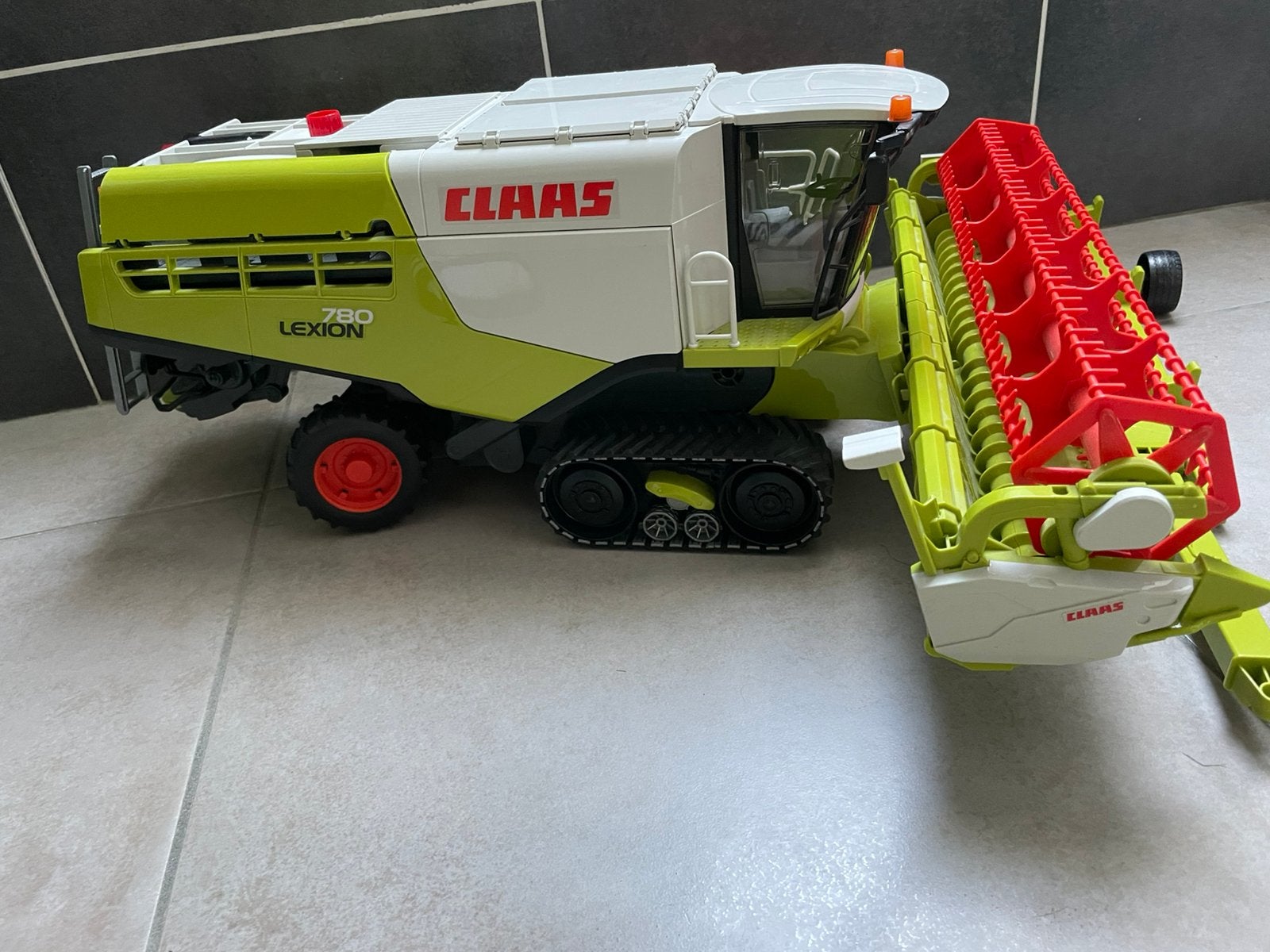 Bruder 02119 Claas moissonneuse en parfait état., Enfants & Bébés, Enlèvement ou Envoi, Comme neuf