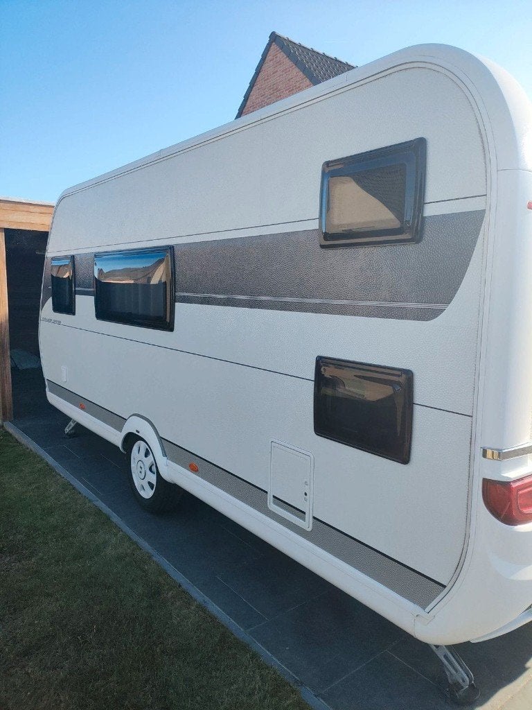 Hobby excellent edition 490 KMF, Caravans en Kamperen, Ringverwarming, Treinzit, Particulier, 6 tot 7 meter