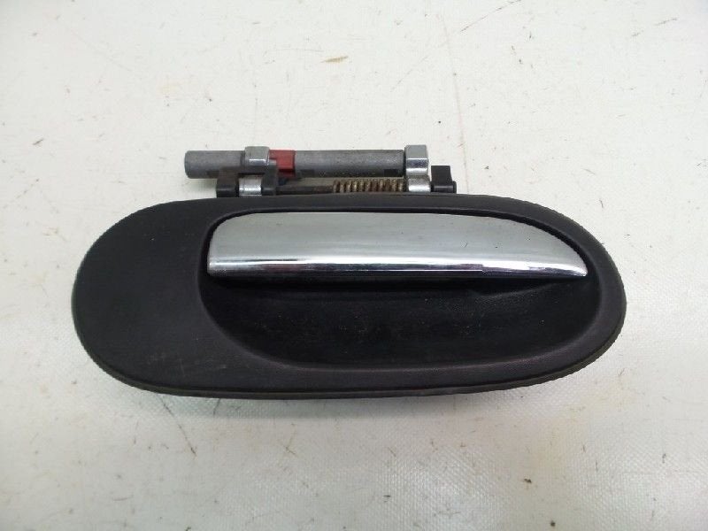 POIGNEE EXTERIEURE AVANT DROITE Nissan Almera Tino (V10M), Autos : Pièces & Accessoires, Carrosserie & Tôlerie, Nissan, Avant