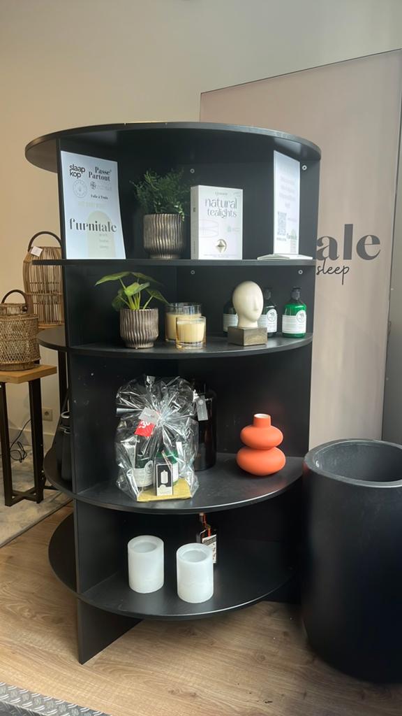 Winkel - Rek! Etalage, Ophalen