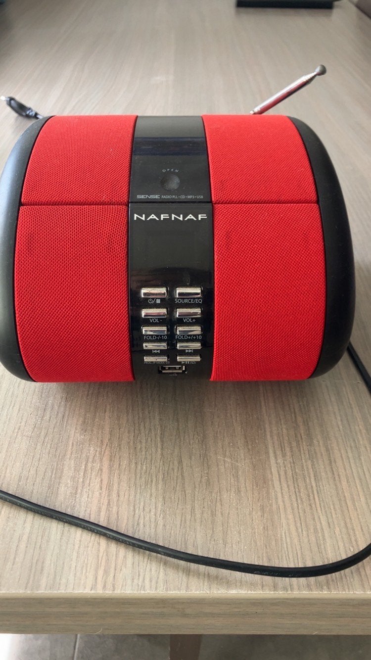 Naf Naf radio DNI045, Audio, Tv en Foto, Ophalen, Gebruikt, Radio, Met cd-speler