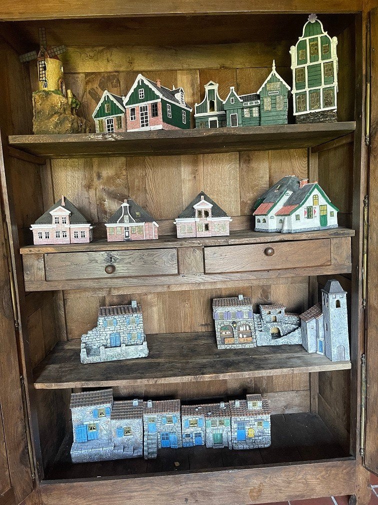Partij huisjes modelbouw Franse Provence en Hollandse stijl, Hobby en Vrije tijd, Ophalen, Gebruikt, 1:32 tot 1:50