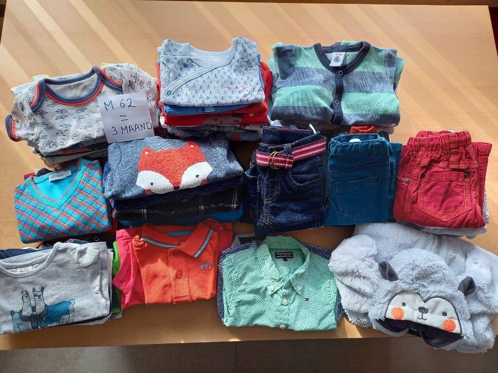 Nieuwstaat, zeer groot volledig pakket jongenskledij maat 62, Kinderen en Baby's, Ophalen of Verzenden, Zo goed als nieuw, Maat 62