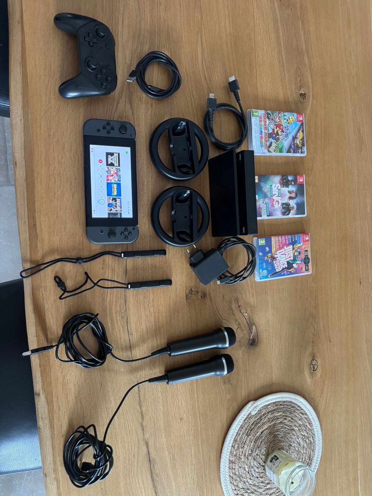 Nintendo switch, Consoles de jeu & Jeux vidéo, Enlèvement, Comme neuf, Avec jeux