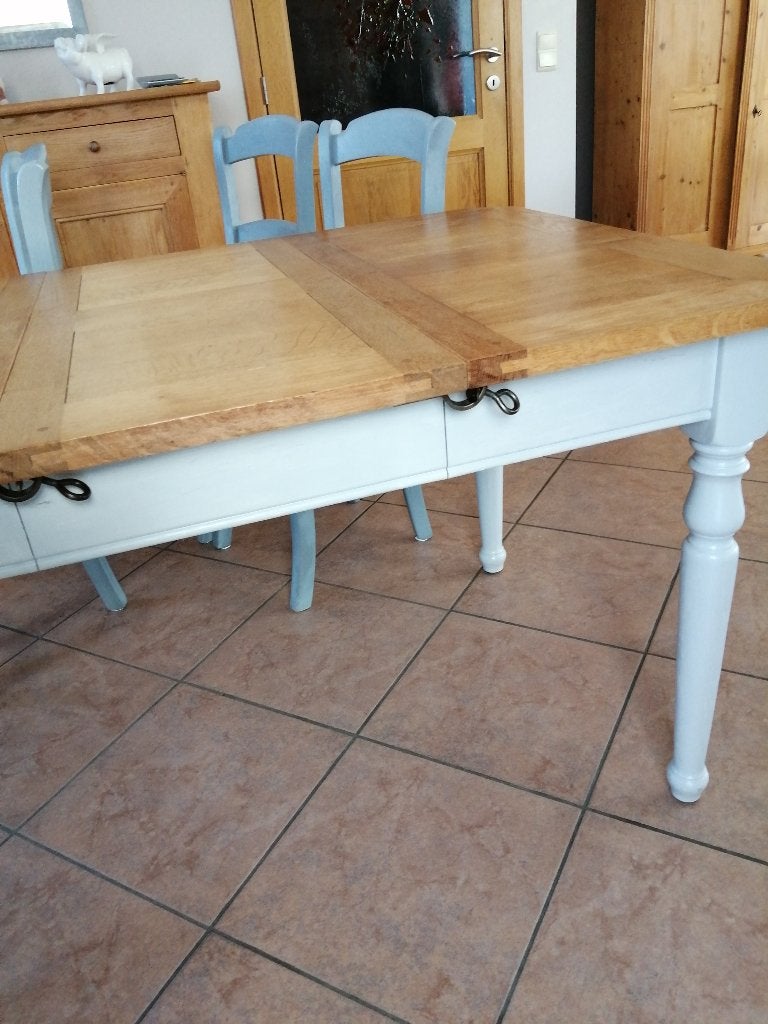 A vendre 4 chaises et table avec 2 rallonges, 150 à 200 cm, Cinq personnes ou plus, Fermette voir Anglais, Comme neuf
