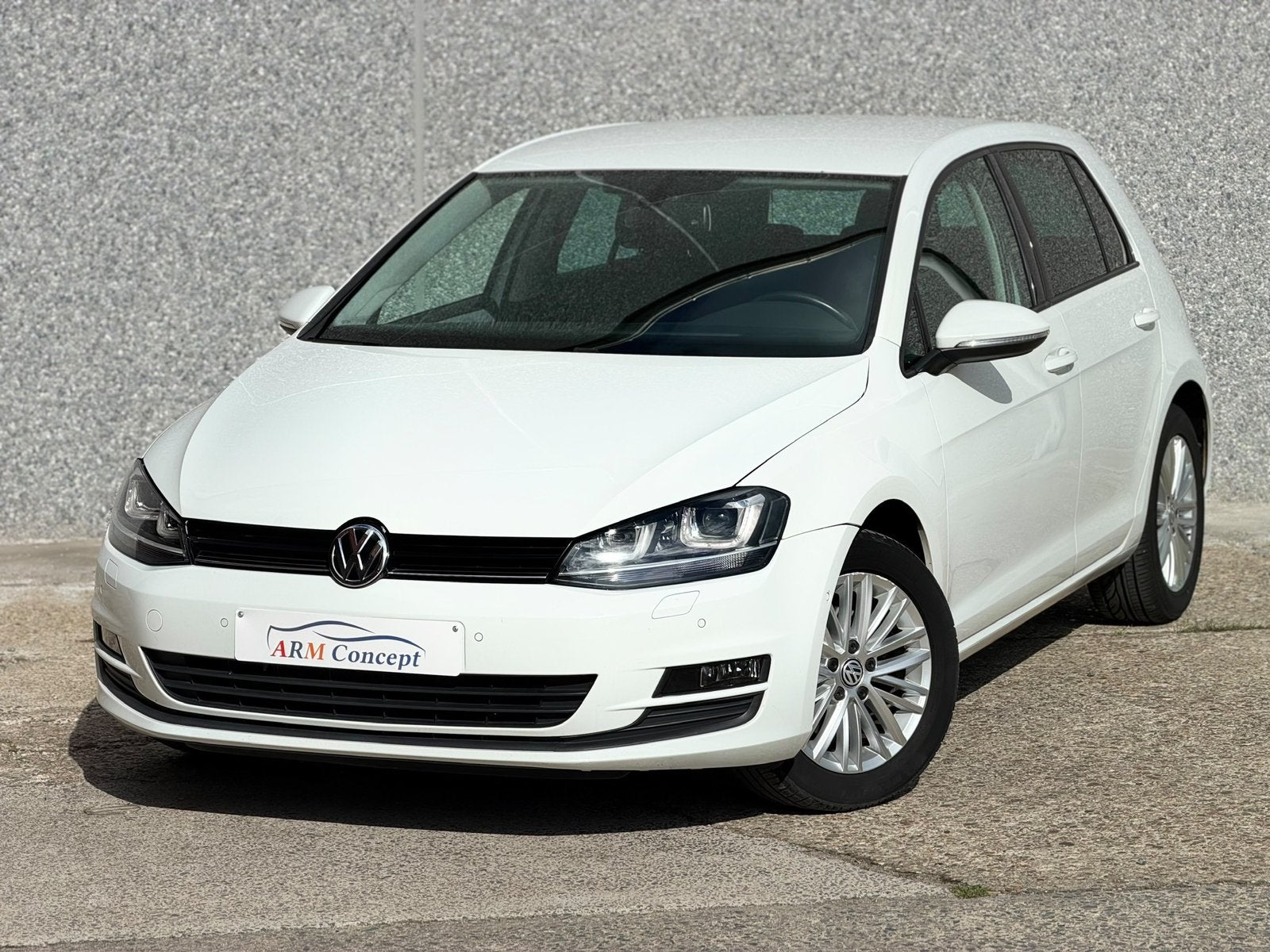 Volkswagen Golf 71.4 TSI essence LED/Xenon/Garantie 12 Mois, Bluetooth, Achat, Euro 6, Entreprise