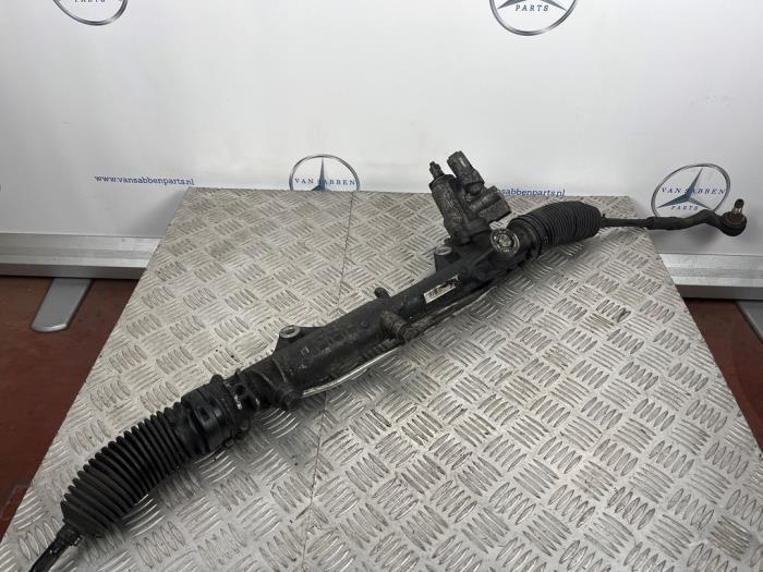 Crémaillère de direction d'un Mercedes E-Klasse, Autos : Pièces & Accessoires, Commande, Mercedes-Benz, Utilisé, 3 mois de garantie