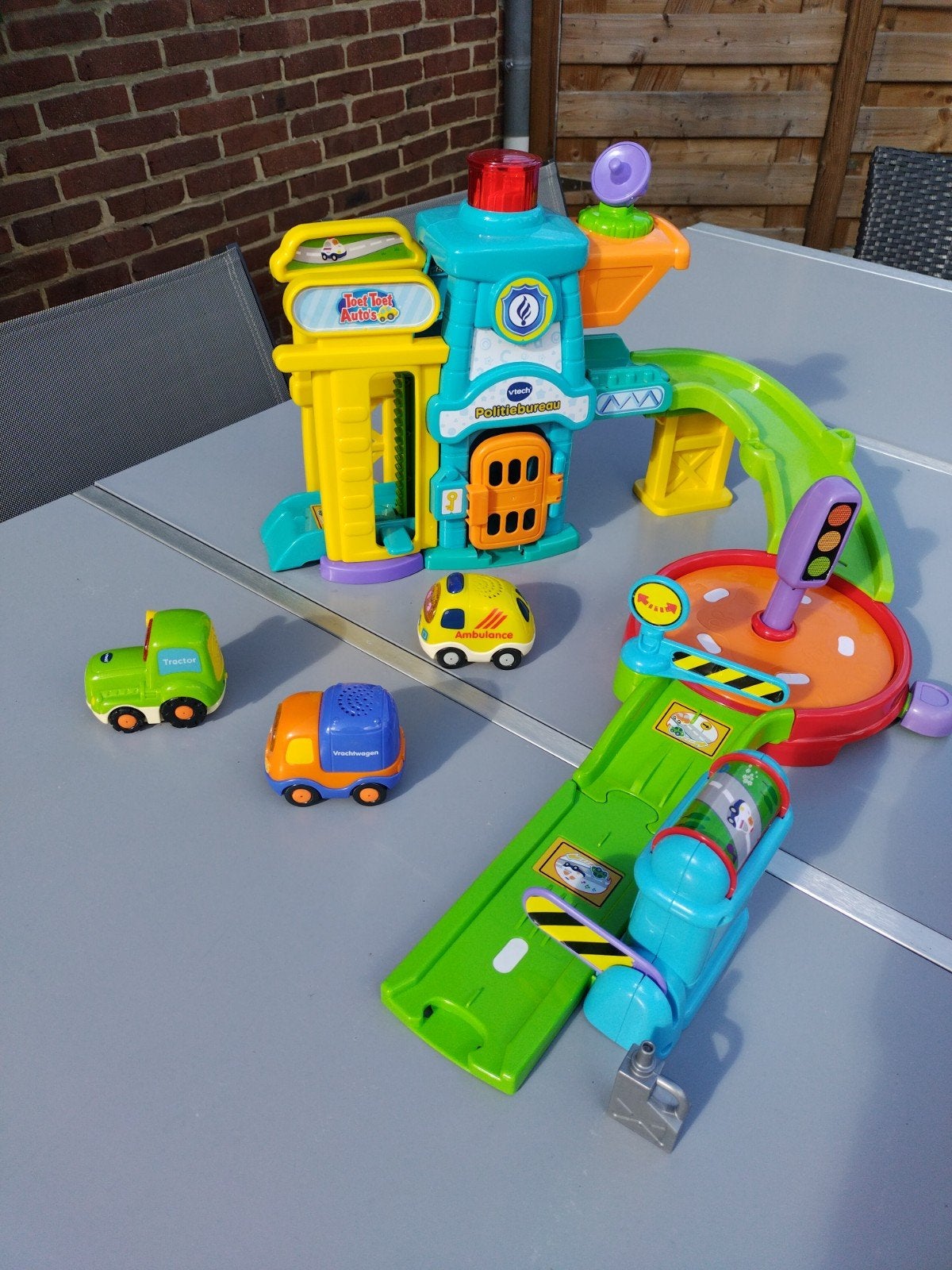 VTech politiebureau, Kinderen en Baby's, Ophalen, Zo goed als nieuw