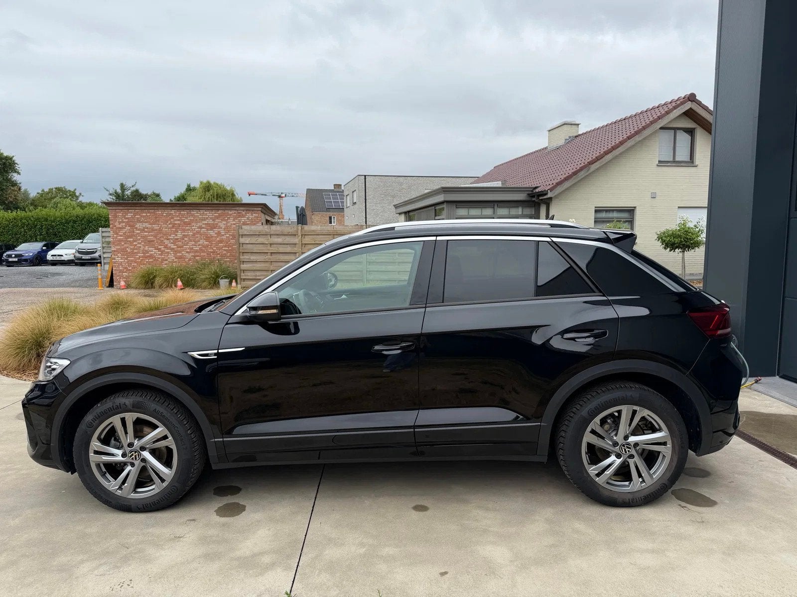 Volkswagen T-Roc R Line, ACC, trekhaak, navi, AppConnect, ma, Auto's, Volkswagen, Automaat, 4 cilinders, Zwart, Bedrijf