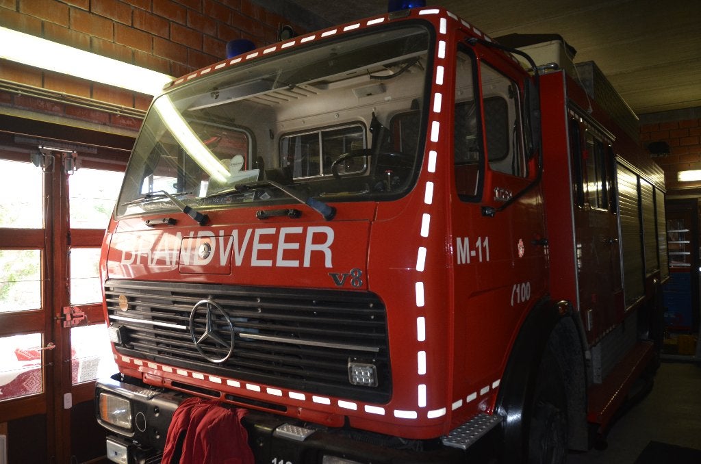 Brandweer Wagen Mercedes 1724 bouwjaar 1980., Rouge, Achat, Mercedes-Benz, Particulier
