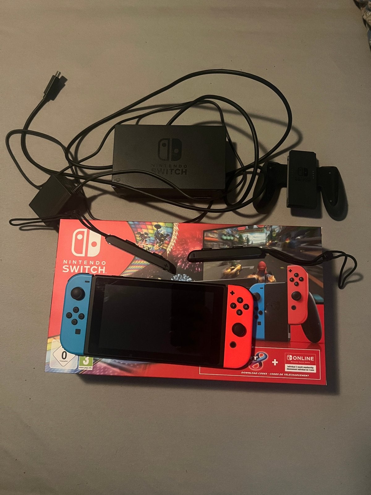 Nintendo Switch V2 compleet, Enlèvement, Comme neuf