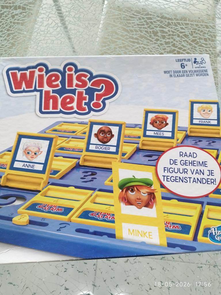 Gezelschapsspel Wie is het ? 6+, Hobby en Vrije tijd, Gezelschapsspellen | Overige, Ophalen