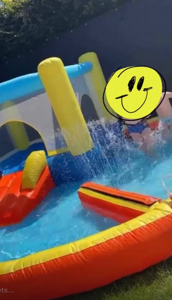 Opblaasbaar Water Speelpark / Waterglijbaan, 200 tot 300 cm, Opblaaszwembad, Zo goed als nieuw, 200 tot 400 cm