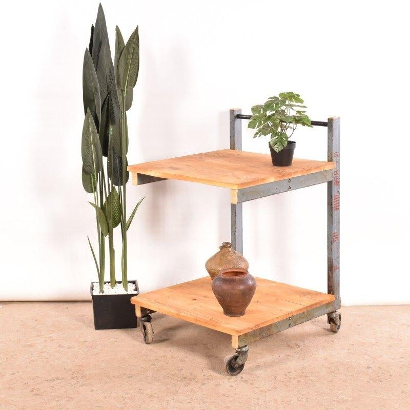 Industriële bijzettafel, keukentrolley, koffietafel, trolley, Huis en Inrichting, Tafels | Sidetables, Gebruikt, 50 tot 75 cm