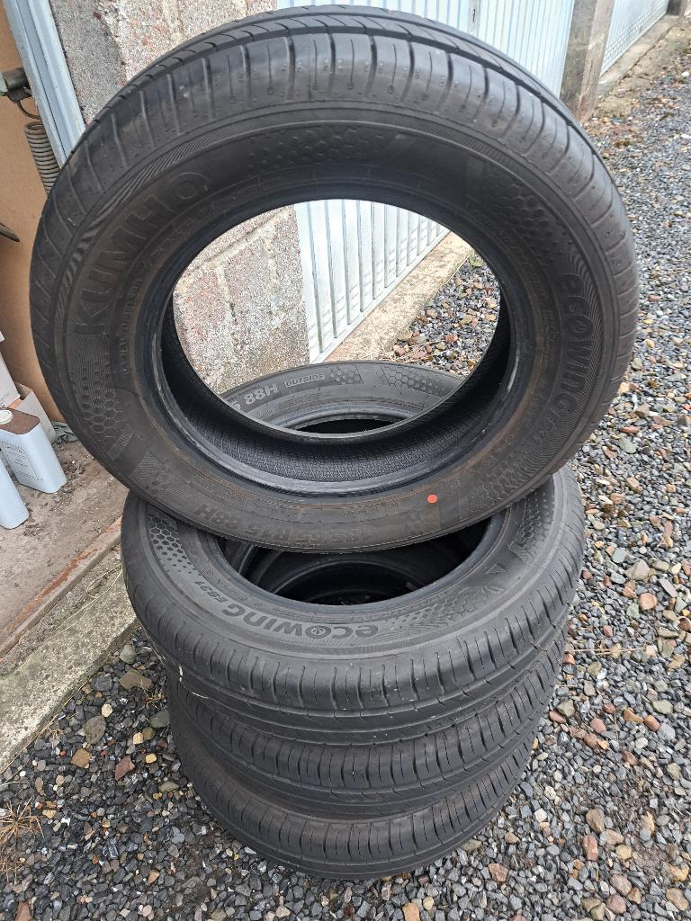 4 zomerbanden - 185/65 R15 88H, Auto-onderdelen, Banden en Velgen, Ophalen, 15 inch, 185 mm, Band(en)