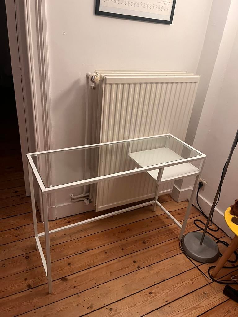 Bureau IKEA, Enlèvement, Comme neuf