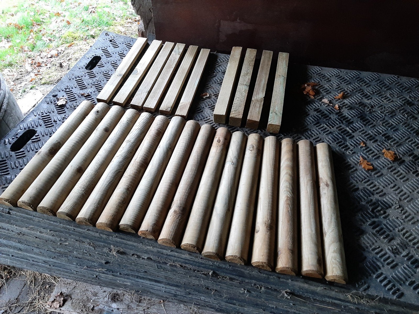 halve ronde paaltjes van 50 cm., Doe-het-zelf en Bouw, Ophalen