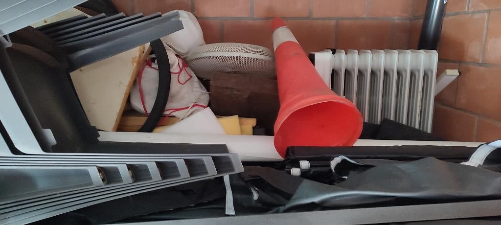GRATIS WAARDEVOLLE SPULLEN OP TE HALEN., Enlèvement
