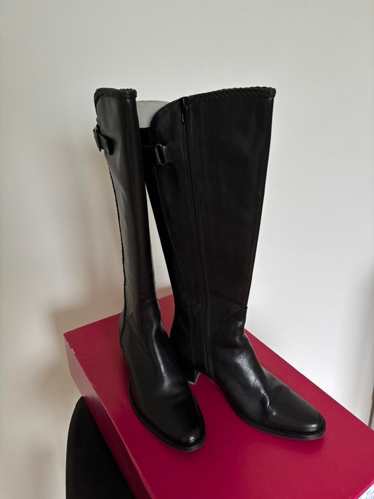BOTTES NEUVES 38, Enlèvement ou Envoi, Comme neuf