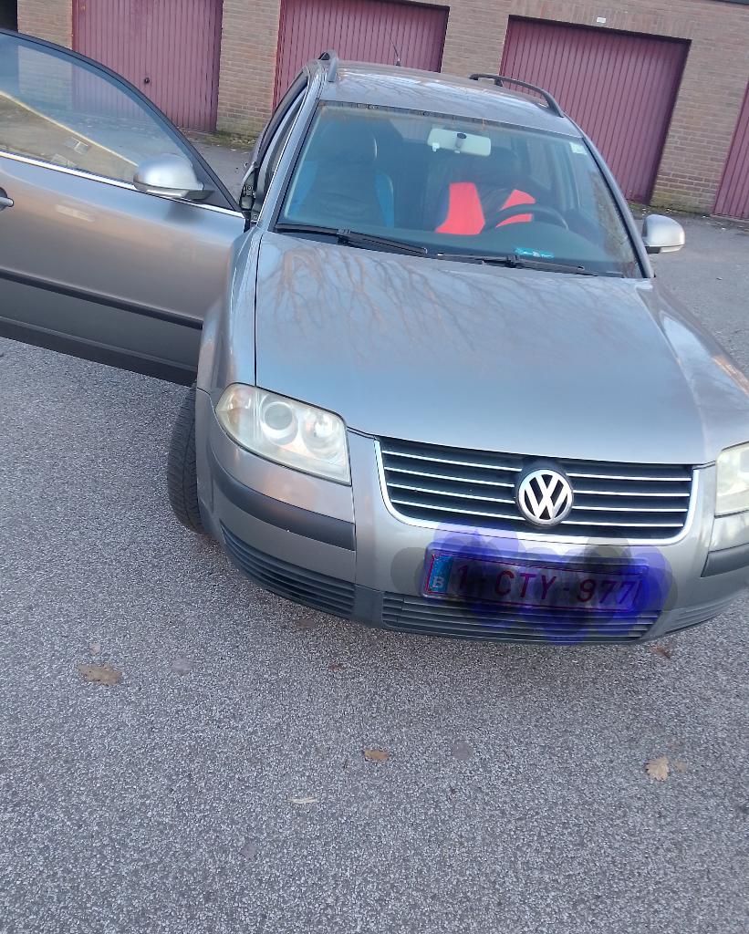 VW Passat SW 19 cc 2004 roule très bien, Enlèvement, Volkswagen