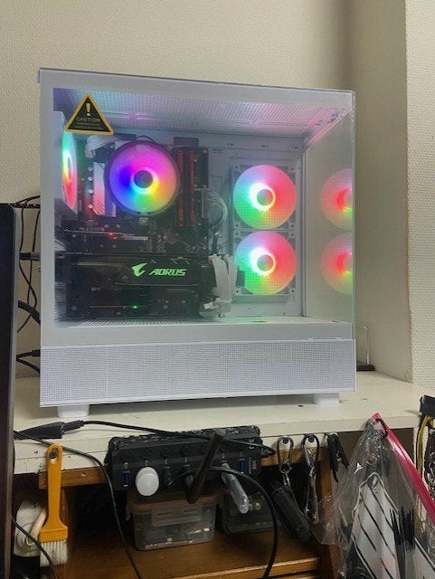 PC de jeu économique i5-10e génération HexAC, Msi, Enlèvement ou Envoi, 750 Gb, Comme neuf