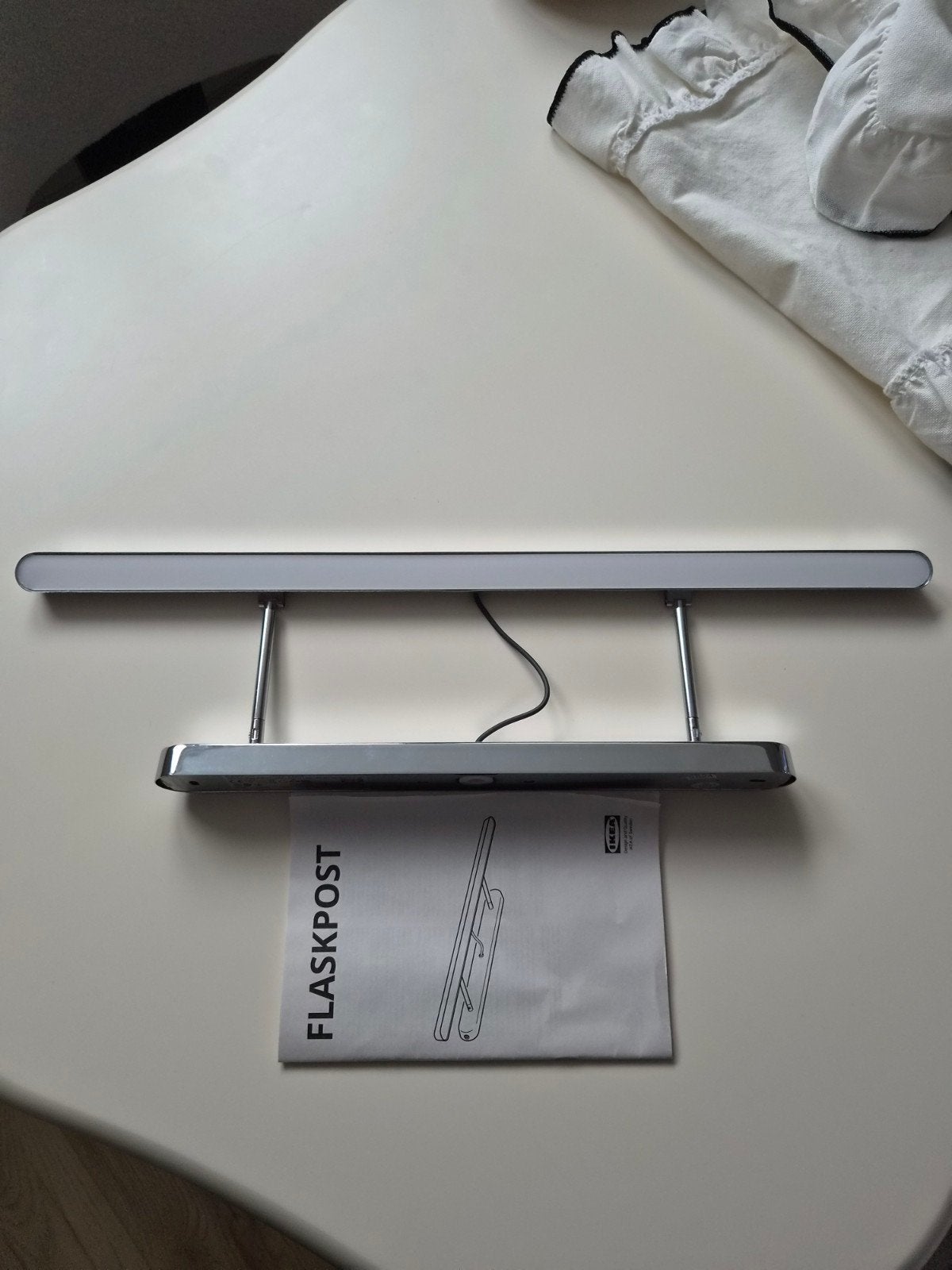 Lampe LED murale IKEA FLASKPOST chromée, Maison & Meubles, Enlèvement ou Envoi, Neuf