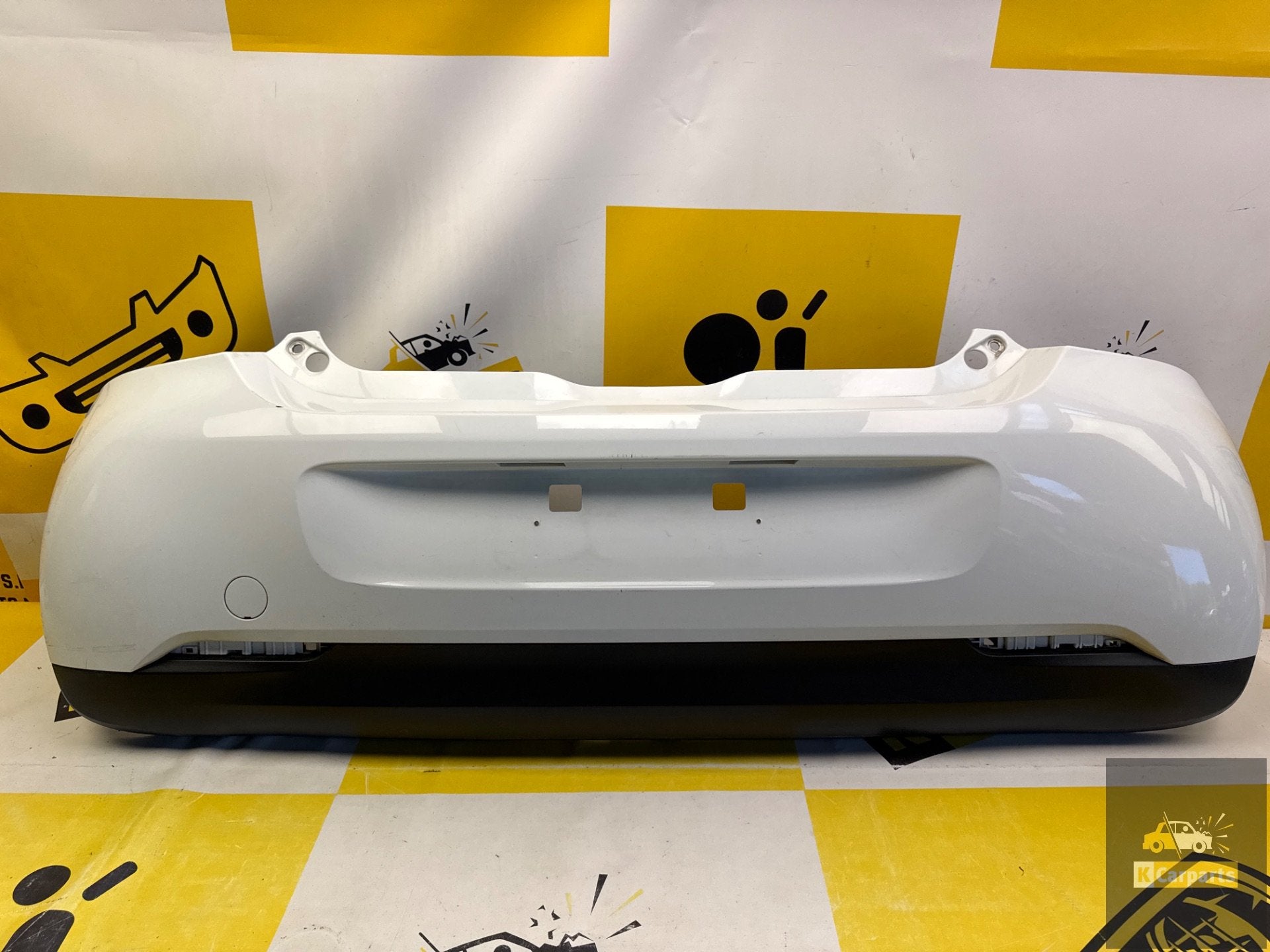 smart fortwo achterbumper 850228538R Origineel, Auto-onderdelen, Gebruikt, Mercedes-Benz AG, Voor, Mercedesstrasse 120
70372  Stuttgart, DE
