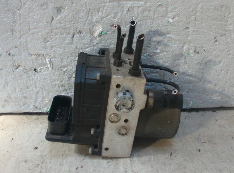 ABS POMP Audi A4 (B6) (01-2000/01-2005) (8eo-614-517), Robert Bosch AG, Gebruikt, Audi, Robert-Bosch-Allee 1
74232  Abstatt, DE