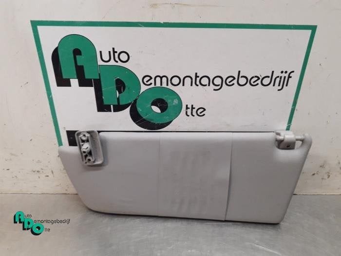 Zonneklep van een Opel Zafira B (Zafira B 05-), Gebruikt, -, -, Opel