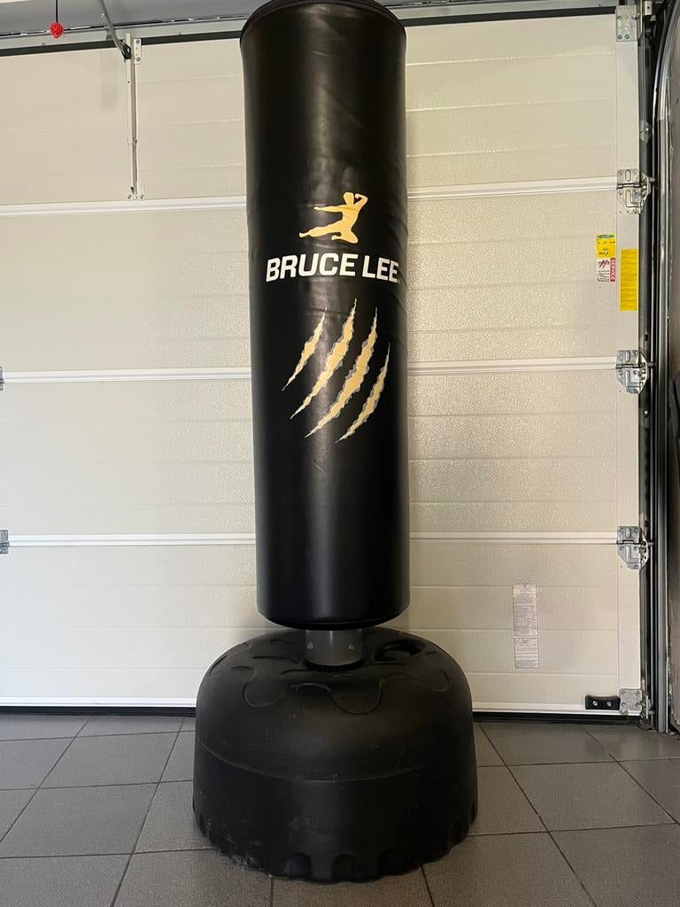 Bruce Lee staande bokszak, Sport en Fitness, Ophalen, Gebruikt, Vechtsportmaterialen