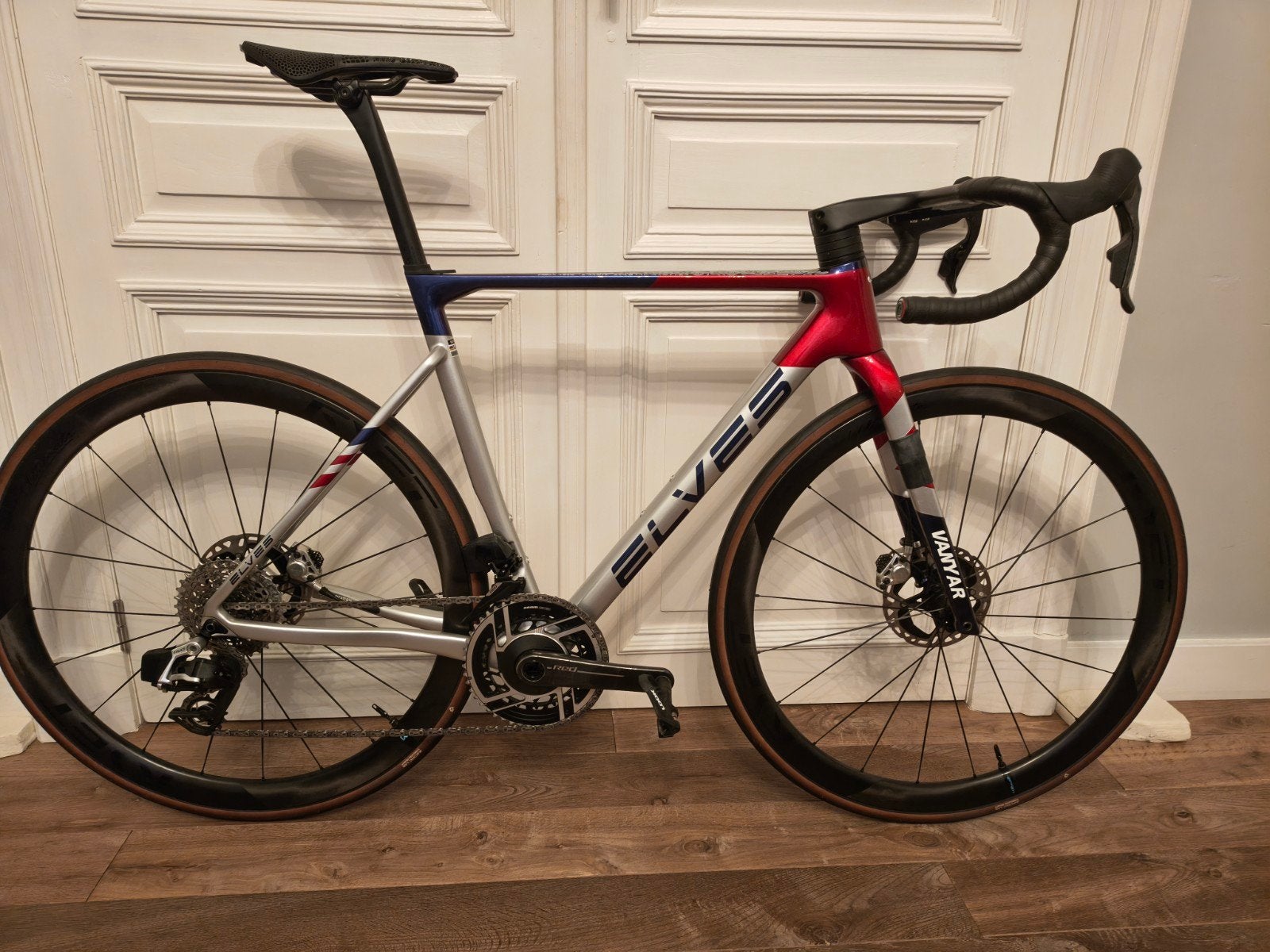 Elves Vanyar Carbon (Maat 53)  SRAM Red, 28 inch, Carbon, Heren, Meer dan 20 versnellingen
