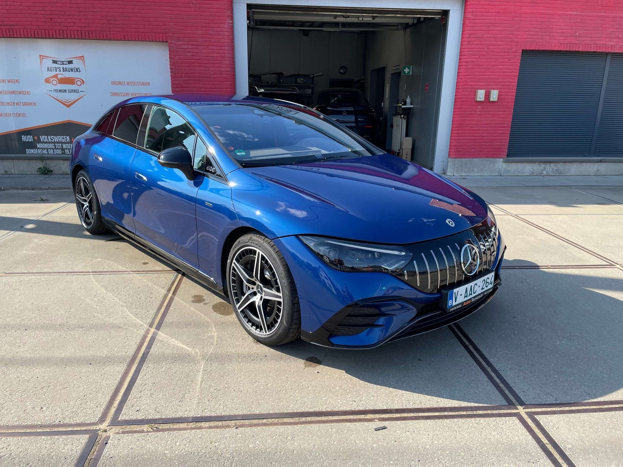 Mercedes-Benz EQE 43 HYPERSCREEN NIGHTPAKKET TREKHAAK AIRMAT, Autos, Achat, Euro 6, Entreprise, 2525 kg