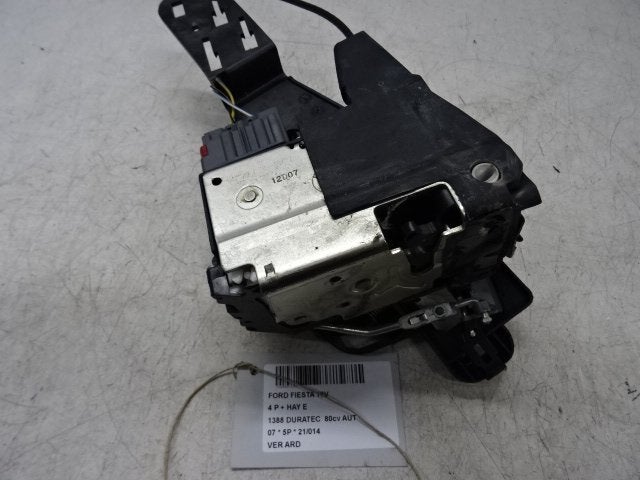 SERRURE DE PORTE ARRIÈRE DROITE Ford Fiesta 5 (JD / JH), Utilisé, Arrière, Ford