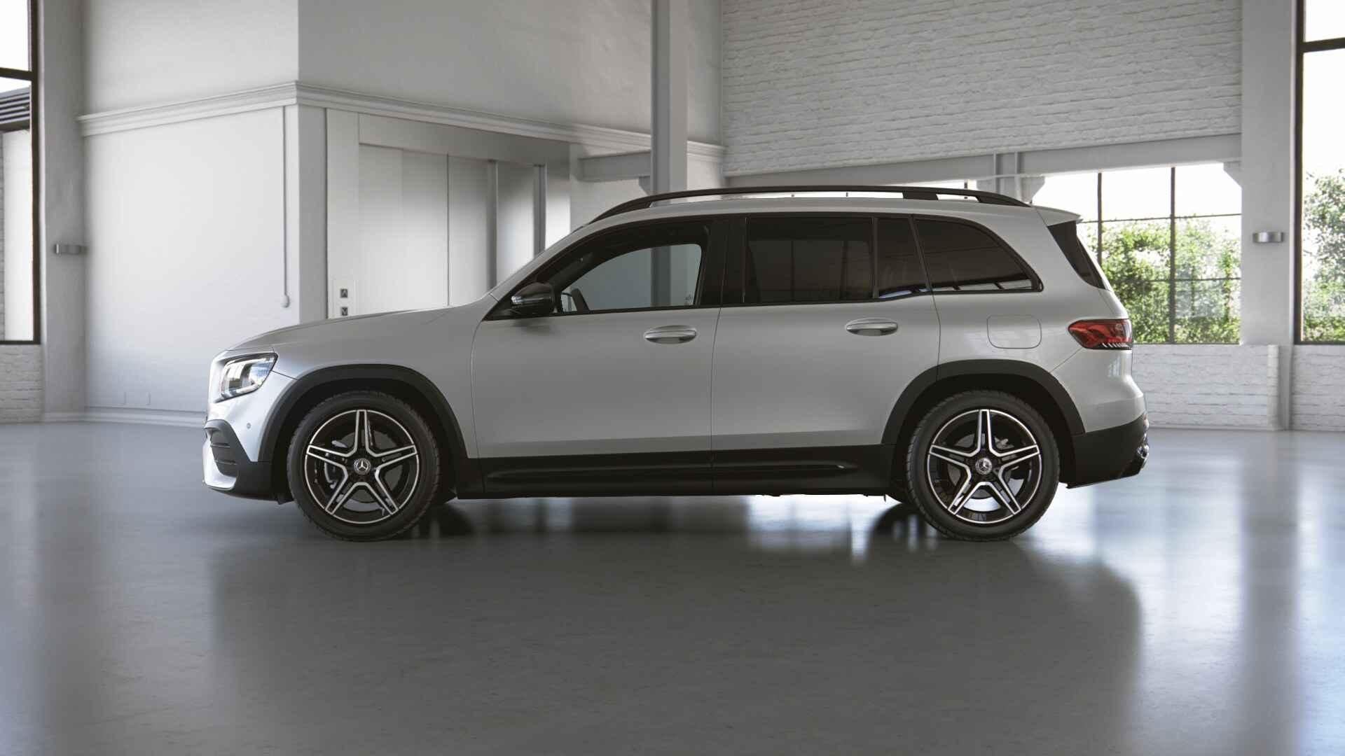 Mercedes-Benz GLB-klasse 180 d AMG Line | Night Pack | Verwa, Auto's, Dealer onderhouden, Gebruikt, Zwart, 4 cilinders