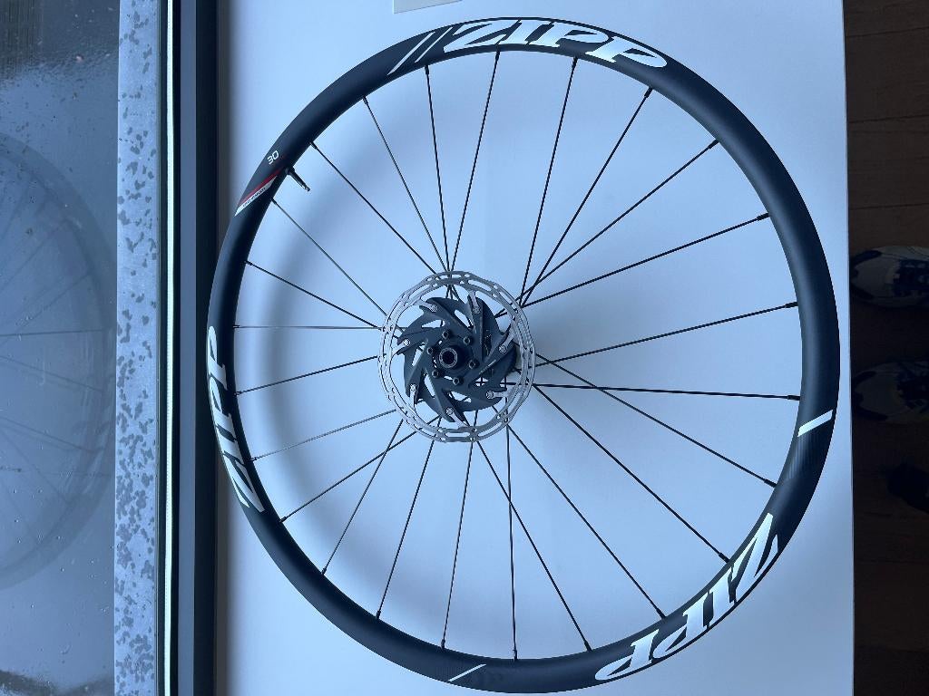 Roues Zipp 30 Course, Zipp, Comme neuf, Enlèvement, Toerfiets