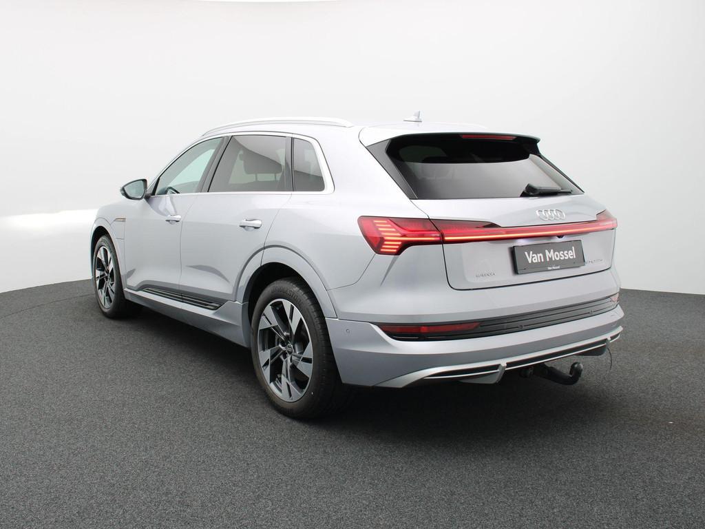 Audi e-tron 50 Quattro S-Line (automatique), Autos, Audi, Argent ou Gris, Achat, Entretenue par le concessionnaire, Noir