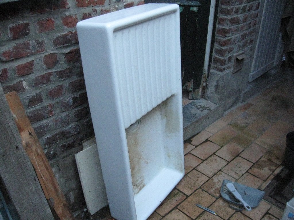 Pompbak porselein, Ophalen, Gebruikt, Steen, Wastafel