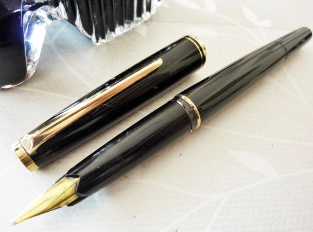 Montblanc 221 vulpen  18kr penpunt, Diversen, Schrijfwaren, Gebruikt, Ophalen of Verzenden