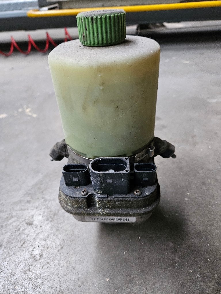 Stuurbekrachtigingspomp servopomp VW Polo 1.6TDi, Ophalen, Volkswagen