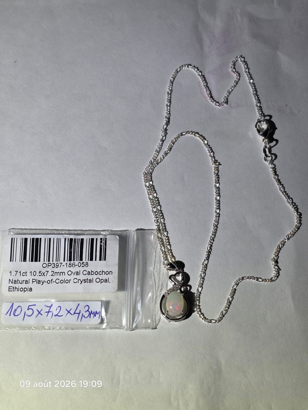 Pendentif en argent sterling avec opale naturelle d'Éthiopie, Bijoux, Sacs & Beauté, Neuf, Enlèvement, Avec pierre précieuse, Argent