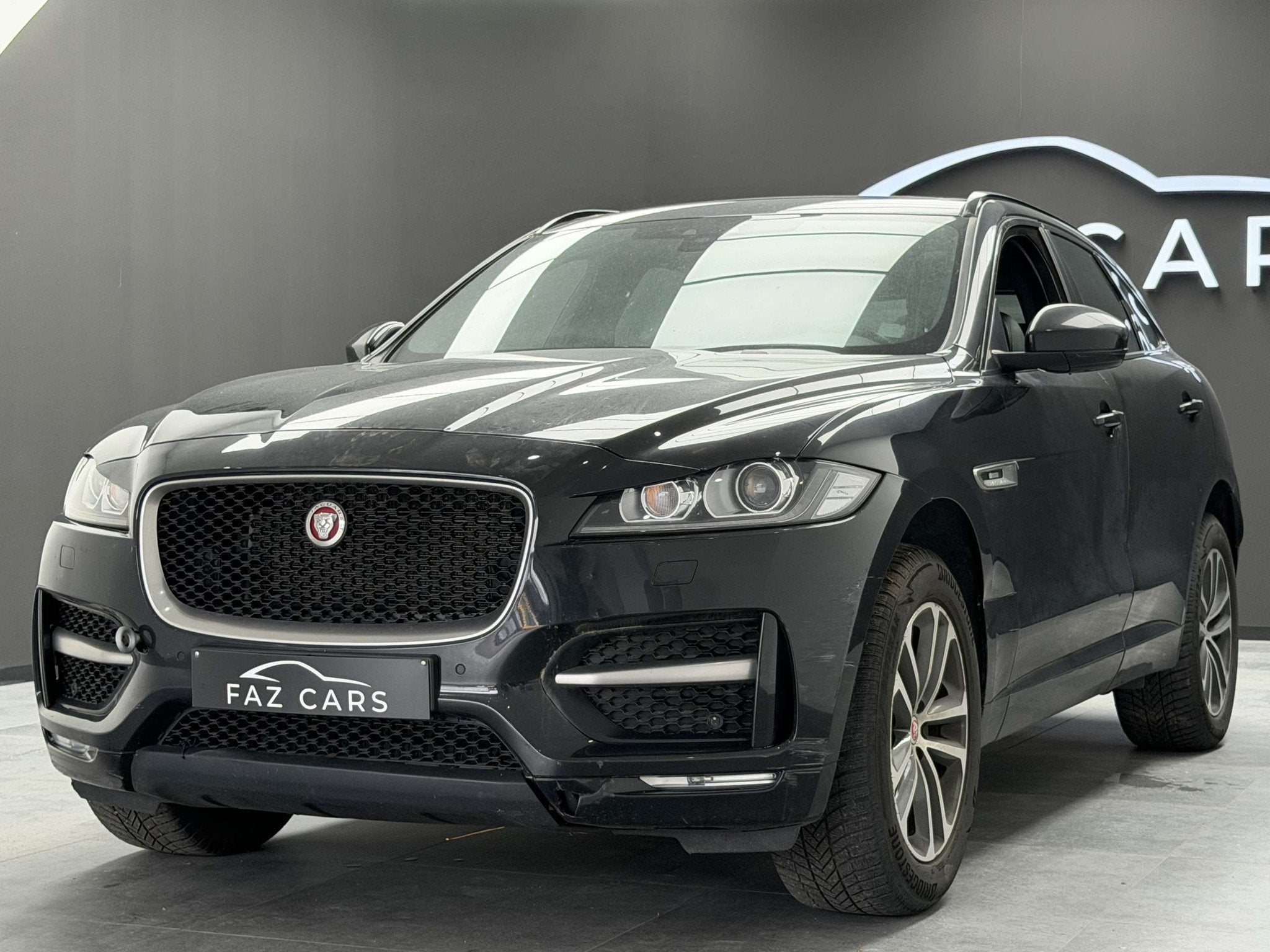 Jaguar F-Pace 2.0D AWD R-Sport *EXPORT/MARCHAND* PROBLÈME M, Auto's, Jaguar, Euro 6, 4 cilinders, Zwart, Leder