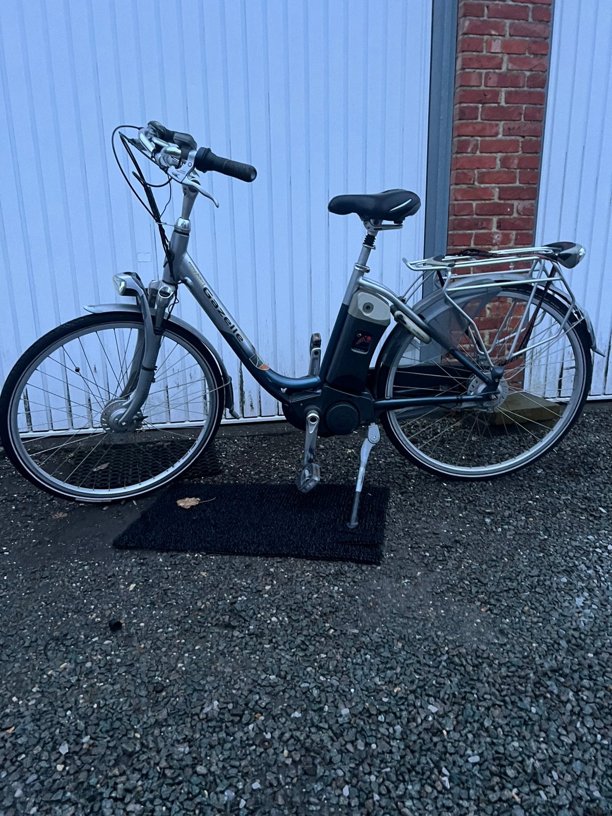 Vélo électrique Gazelle à moteur central, Vélos & Vélomoteurs, Enlèvement, Comme neuf, Gazelle