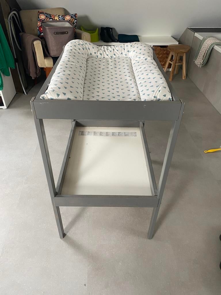 Verzorgingstafel met kussen