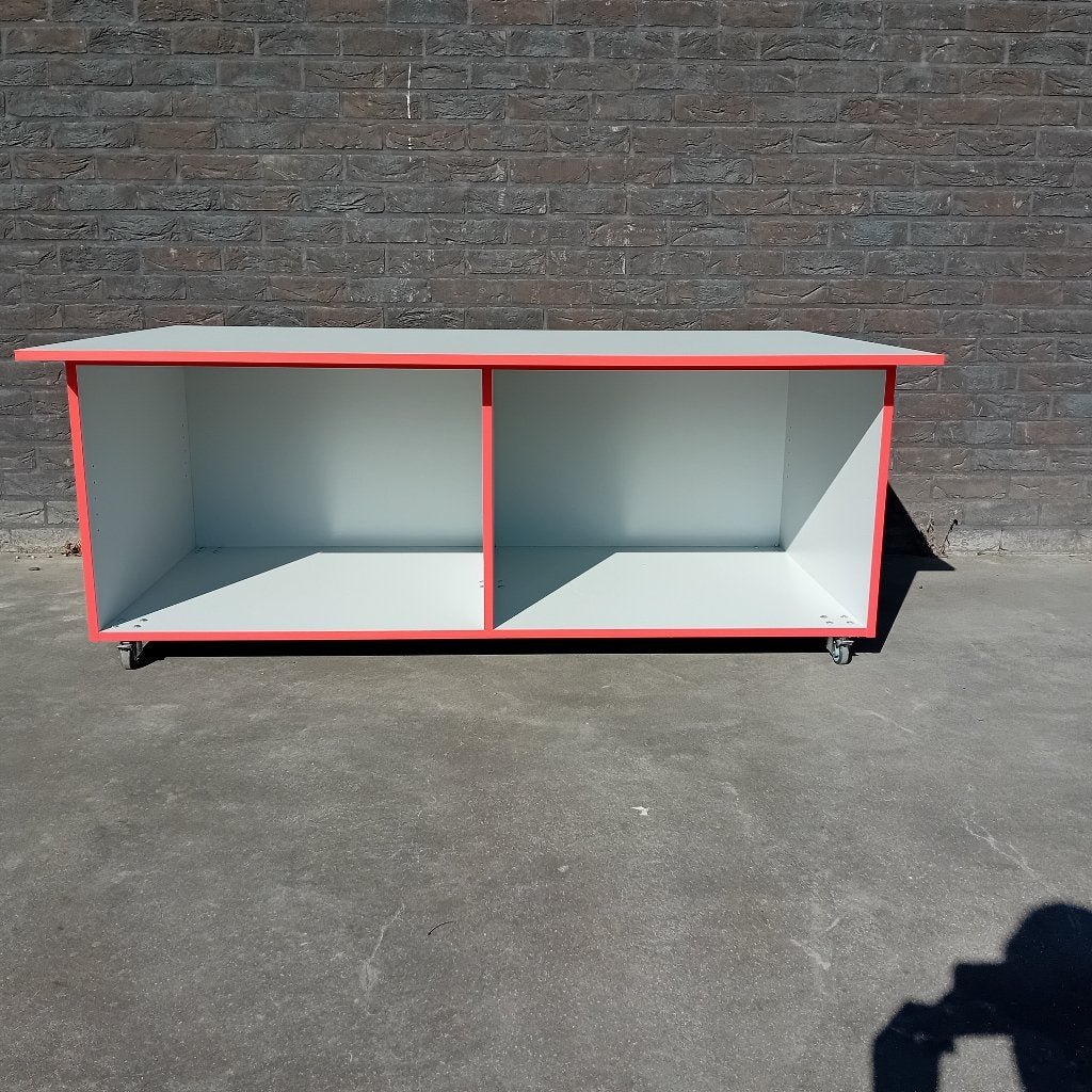 Grote opbergkast met wieltjes, speeltafel, Huis en Inrichting, Ophalen, Zo goed als nieuw