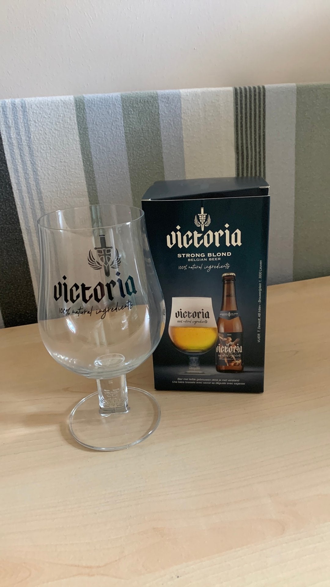 1x Victoria glas 33cl, Enlèvement, Neuf, Verre à bière