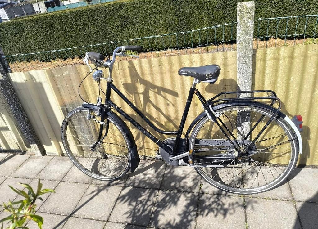 Zwarte fiets, Ophalen
