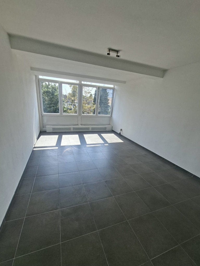 Groot studio te koop, Immo, Tot 200 m², Brussel, 135 kWh/m²/jaar, 2 kamers