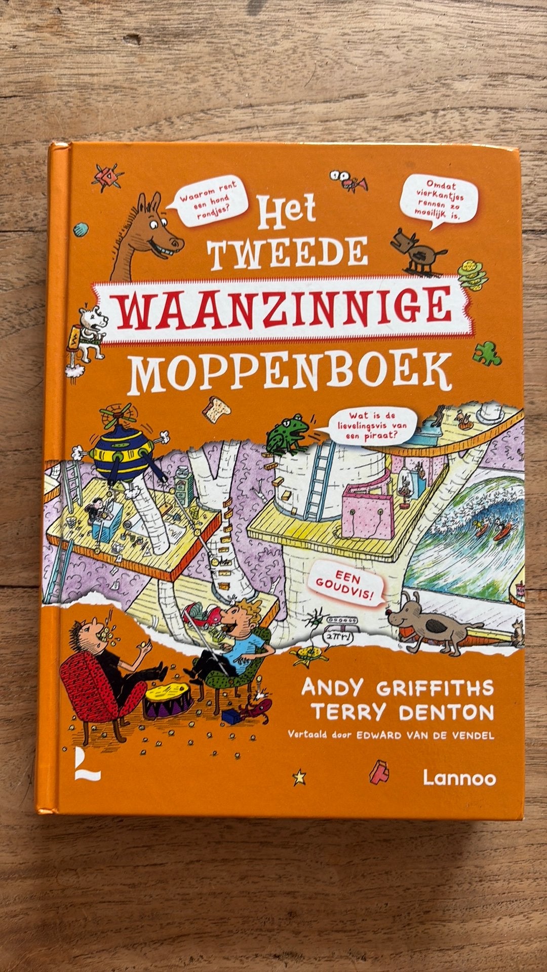Het tweede waanzinnige moopenboek, Livres, Livres pour enfants | Jeunesse | 10 à 12 ans, Enlèvement ou Envoi, Comme neuf
