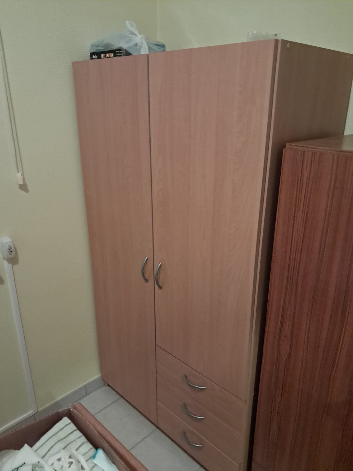 Chambre à coucher complète en très bon état comprenant garde, Enlèvement ou Envoi