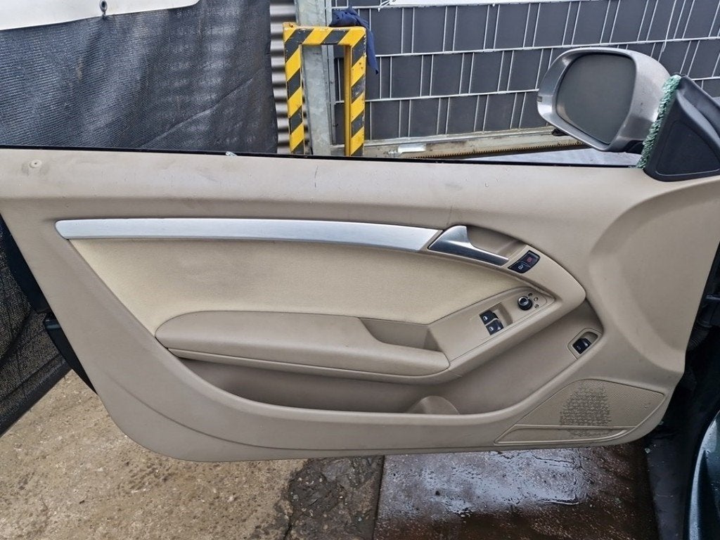 PANNEAU DE PORTE GAUCHE Audi A5 (8T3) (01-2007/01-2017), Auto-Union-Straße  1,
85057  Ingolstadt, DE, Info@audi.de, Audi, Utilisé